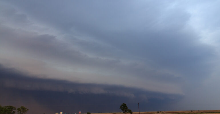 A summer shelf cloud in Northern Oklahoma on August 12, 2011